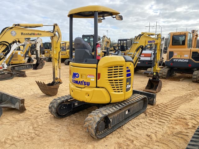 Image of Komatsu PC30MR-5 equipment image 2