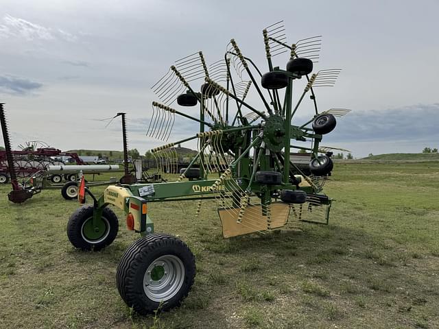 Image of Krone Swadro TC880 equipment image 2