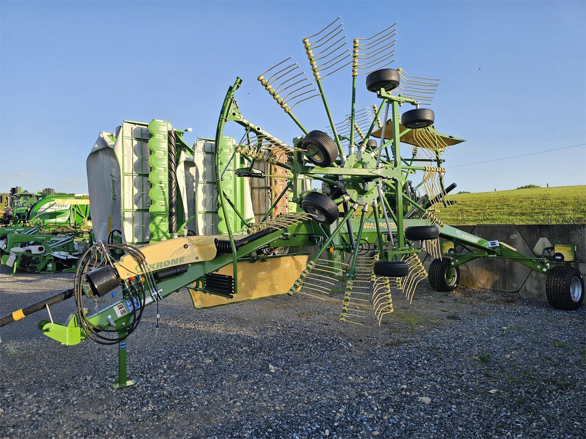 2024 Krone Swadro TS740 Equipment Image0