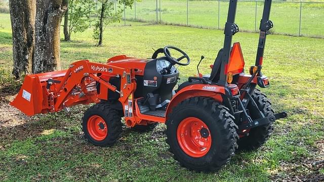 Image of Kubota B2401 equipment image 1