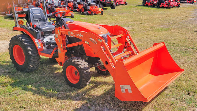 Image of Kubota B2401 equipment image 3