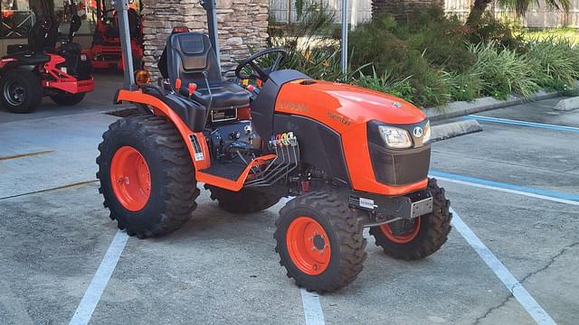 Image of Kubota B2401 equipment image 1