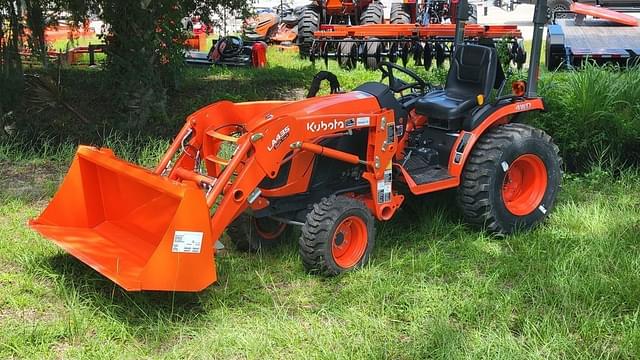 Image of Kubota B2401 equipment image 1