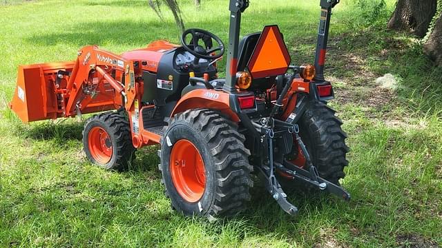 Image of Kubota B2401 equipment image 3