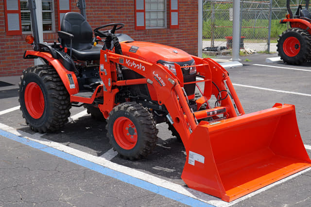 Image of Kubota B2601HSD equipment image 1
