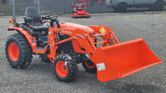 Image of Kubota B2601HSD equipment image 1