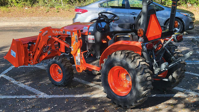 Image of Kubota B2601HSD equipment image 3