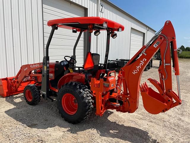 Image of Kubota B26 equipment image 3