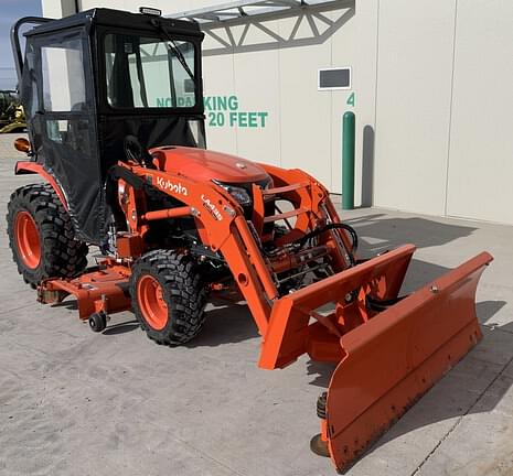 Image of Kubota B2601 equipment image 1