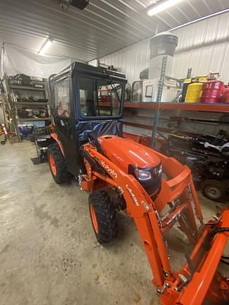 Image of Kubota B2601 equipment image 2