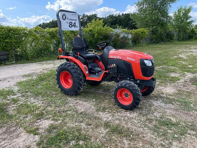 Image of Kubota B2601HSD equipment image 3