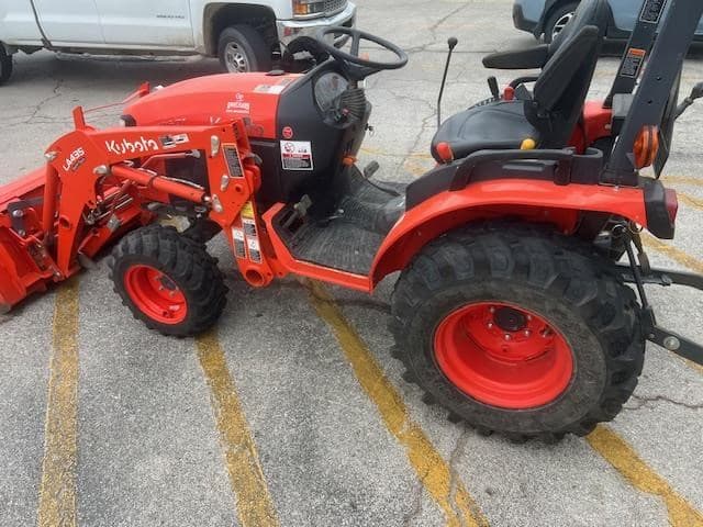 Image of Kubota B2601HSD equipment image 2
