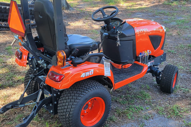 Image of Kubota BX2380 equipment image 4
