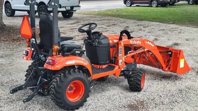 Image of Kubota BX2380 equipment image 3