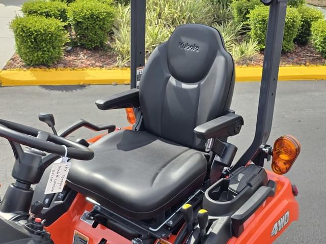 Image of Kubota BX2380 equipment image 4