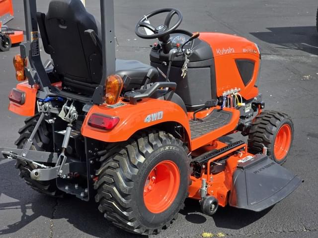 Image of Kubota BX2380 equipment image 2
