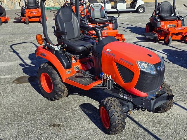 Image of Kubota BX2680 equipment image 2