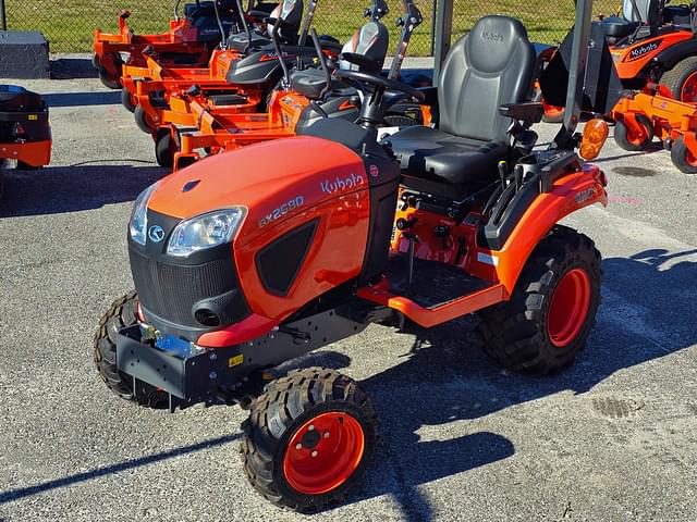 Image of Kubota BX2680 equipment image 1