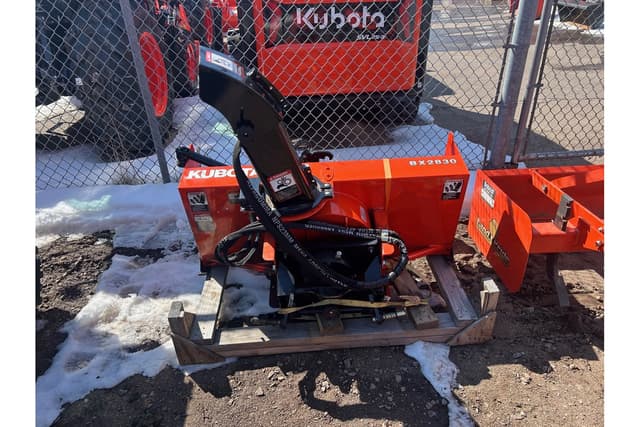 Image of Kubota BX2680 equipment image 4