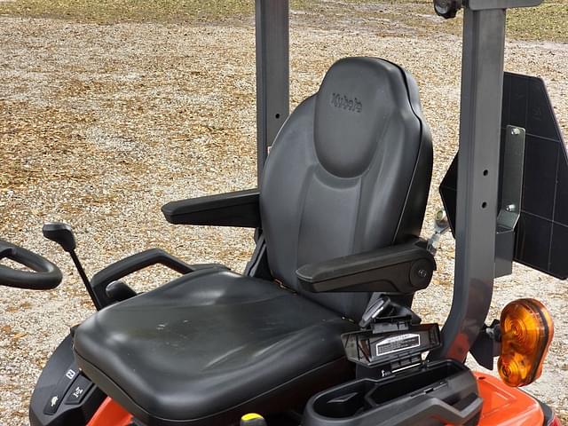 Image of Kubota BX2680 equipment image 4