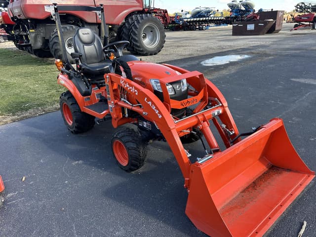 Image of Kubota BX2380 equipment image 1
