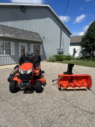 Image of Kubota BX2680 equipment image 3