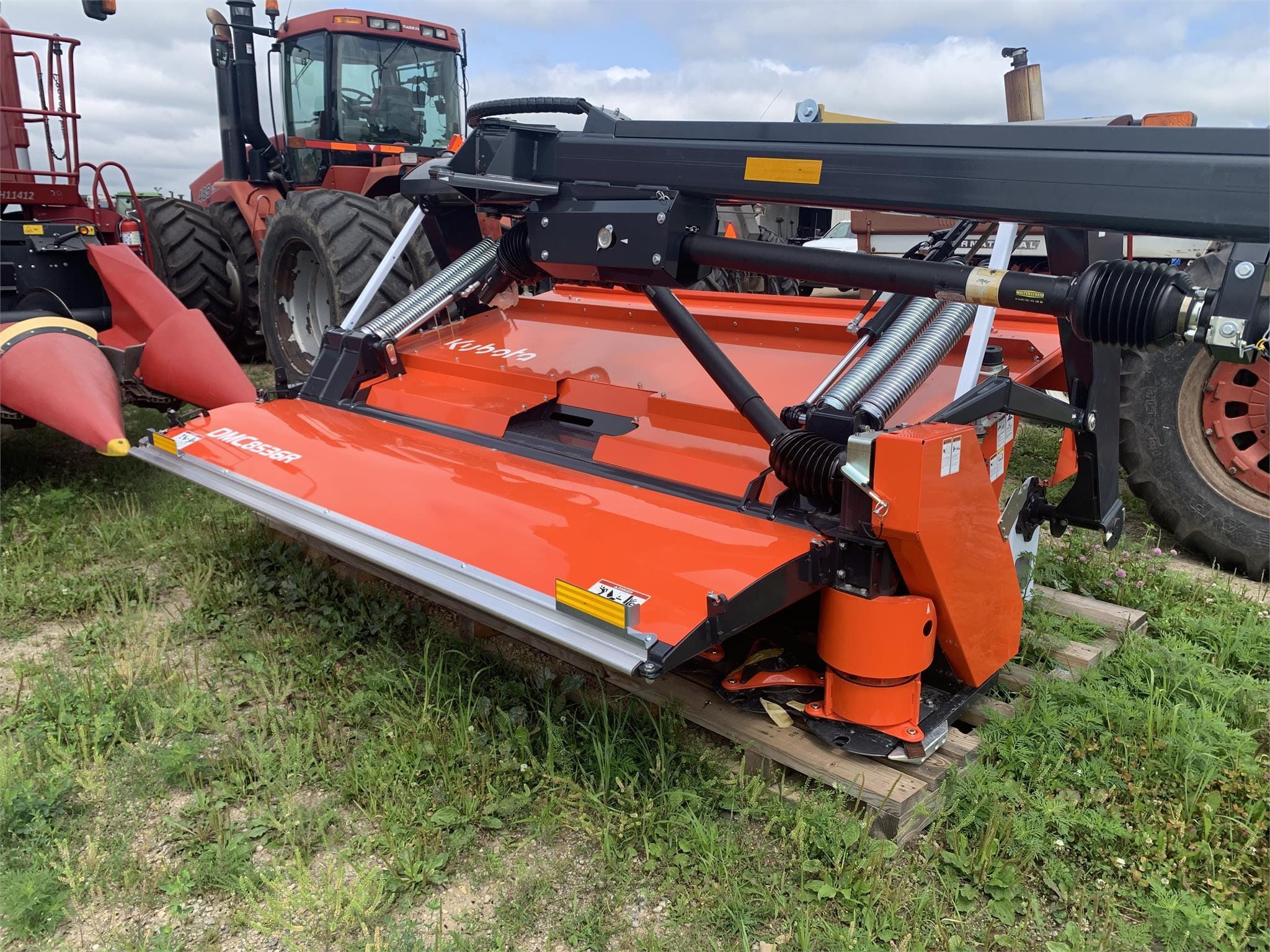 2024 Kubota DMC8536R Equipment Image0