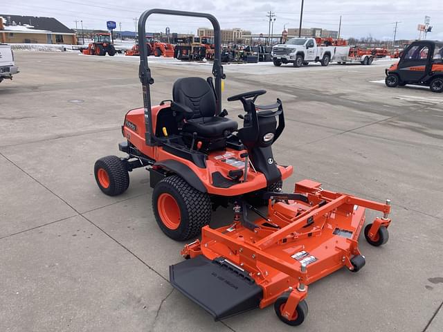 Image of Kubota F2690 equipment image 3