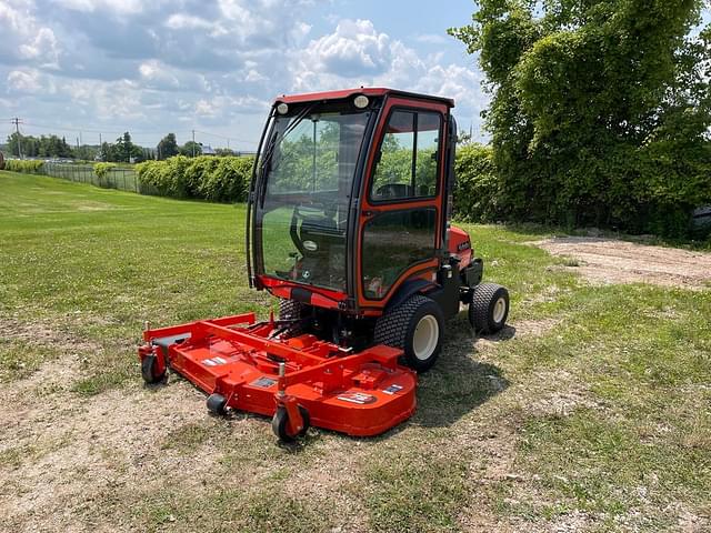 Image of Kubota F2690 equipment image 4