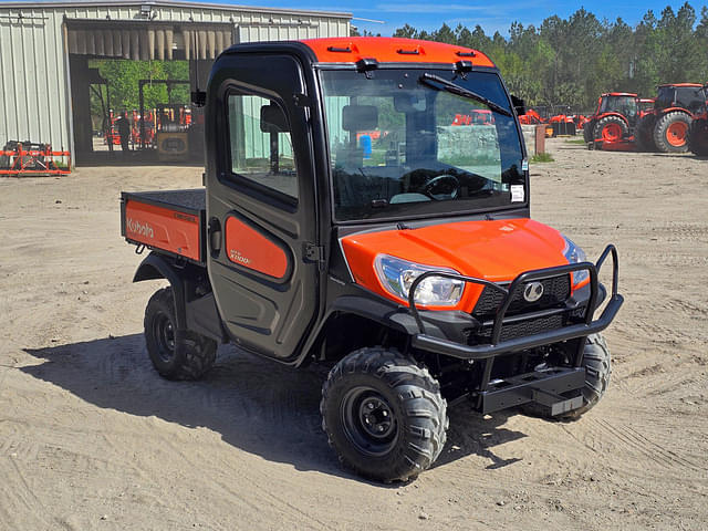 Image of Kubota RTV-X1100C equipment image 3