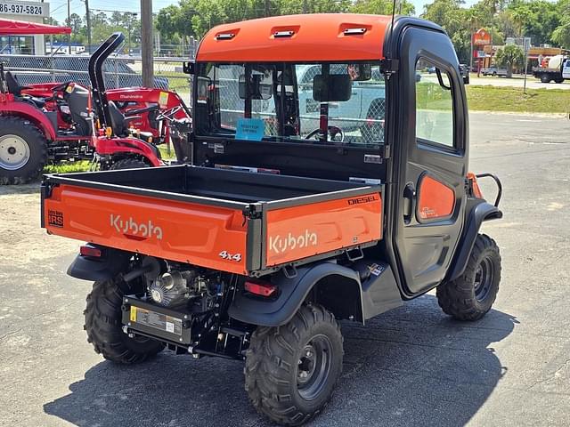 Image of Kubota RTV-X1100C equipment image 2