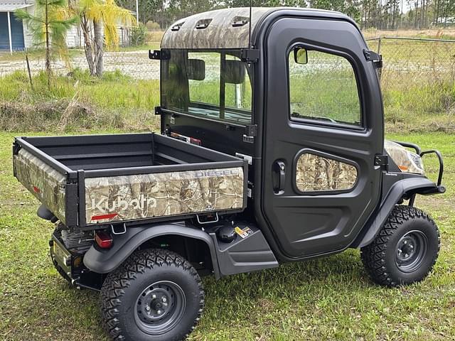 Image of Kubota RTV-X1100C equipment image 2