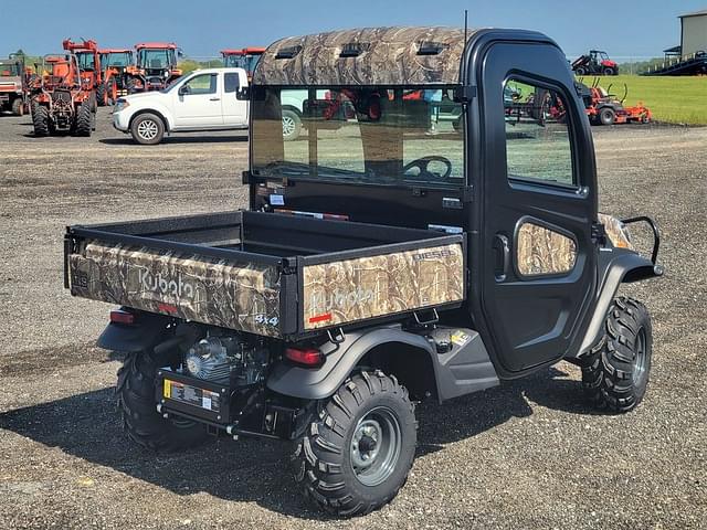 Image of Kubota RTV-X1100C equipment image 2