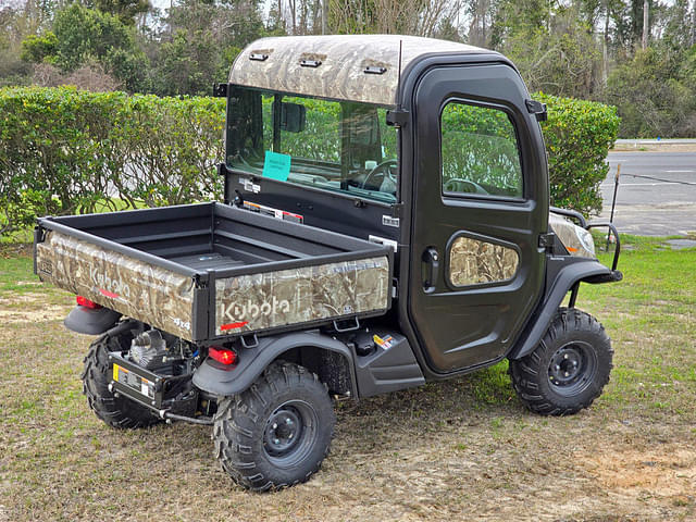 Image of Kubota RTV-X1100C equipment image 2