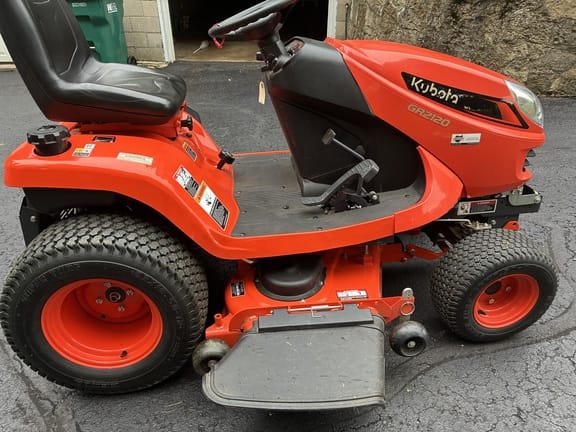 2024 Kubota GR2120 Equipment Image0