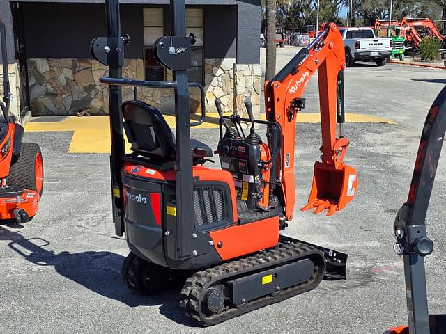 Image of Kubota K008-5 equipment image 3