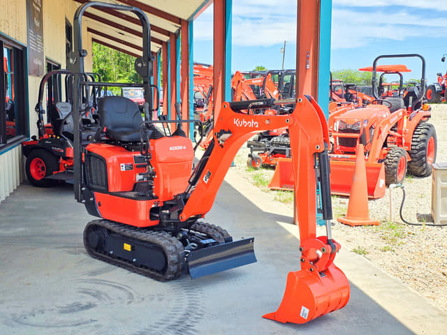 Image of Kubota K008-5 equipment image 1