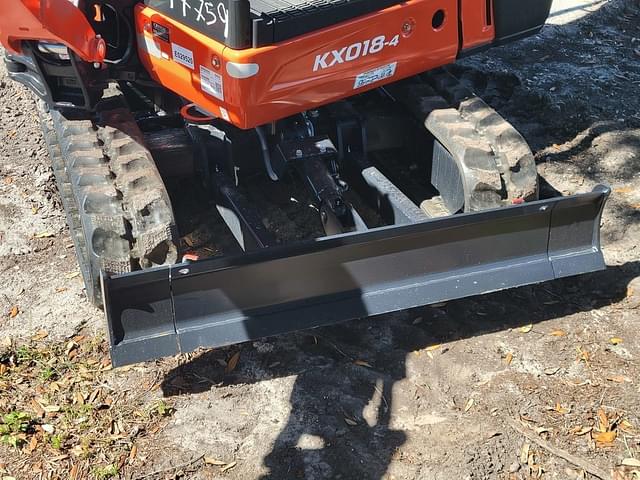 Image of Kubota KX018-4 equipment image 4