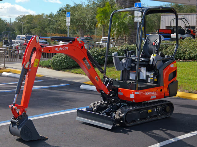 Image of Kubota KX018-4 equipment image 2