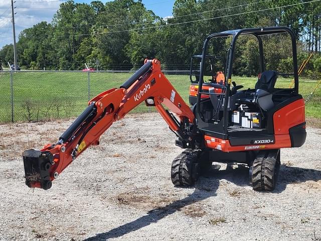 Image of Kubota KX030-4 equipment image 4