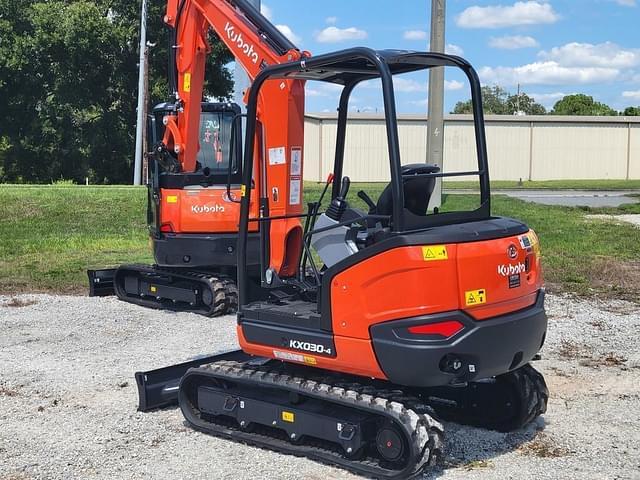 Image of Kubota KX030-4 equipment image 2