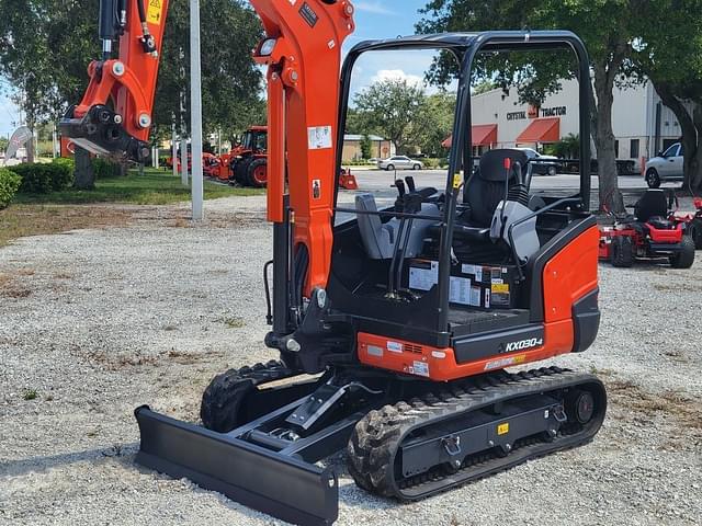 Image of Kubota KX030-4 equipment image 1