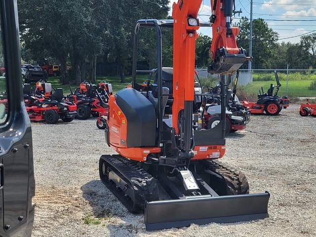 Image of Kubota KX030-4 equipment image 3