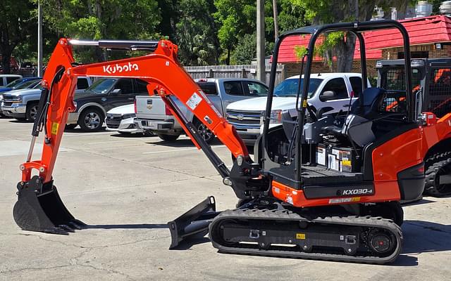 Image of Kubota KX030-4 equipment image 1