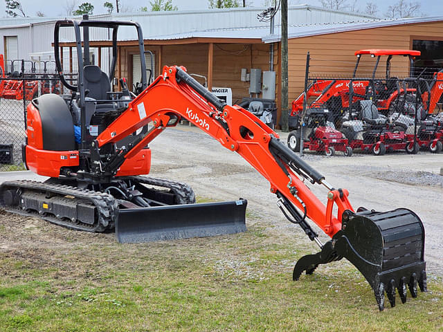 Image of Kubota KX033-4 equipment image 1