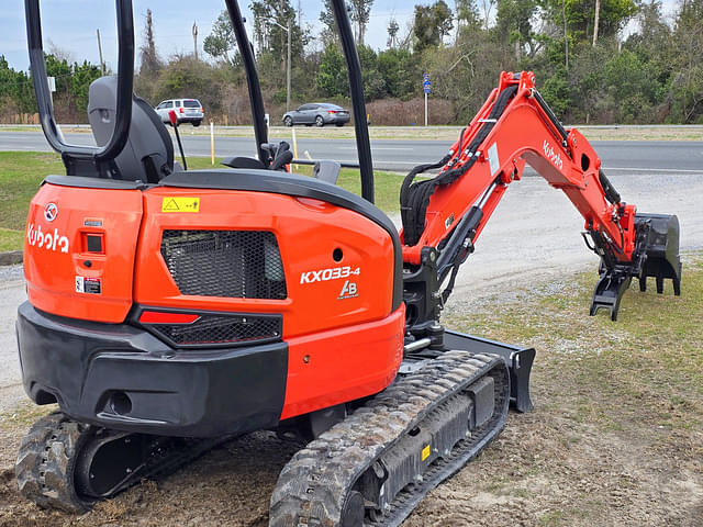 Image of Kubota KX033-4 equipment image 4