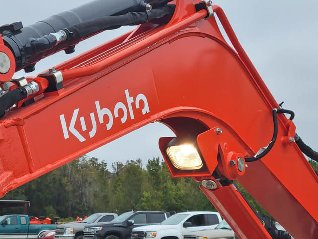 Image of Kubota KX033-4 equipment image 4