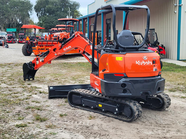 Image of Kubota KX033-4 equipment image 3