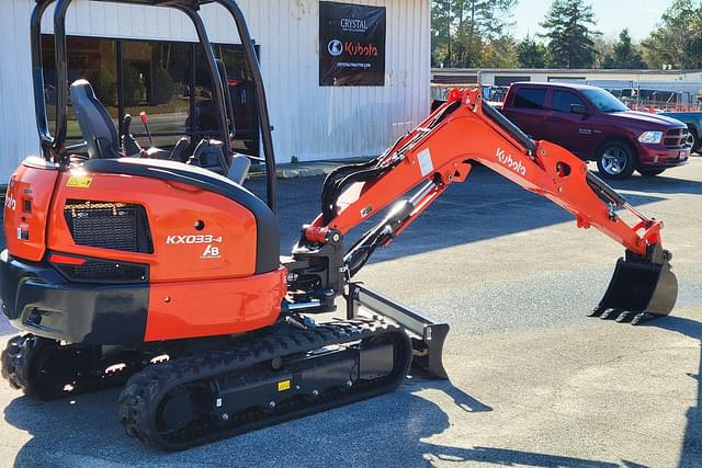 Image of Kubota KX033-4 equipment image 2