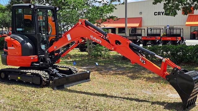 Image of Kubota KX033-4 equipment image 4